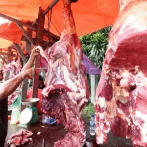 Cara mudah bedakan daging sapi segar dan yang tak layak konsumsi