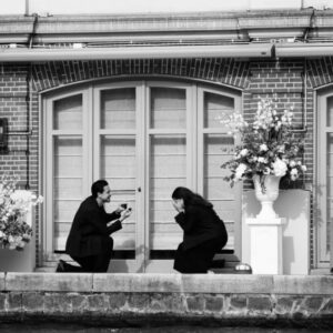 5 Potret Thom Haye Lamar Bibe Cheriva, Romantis di Tepi Sungai Amstel