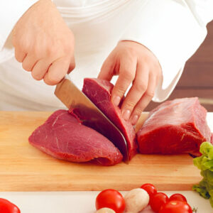 8 Tips Memotong Daging Kurban Agar Tidak Alot saat Dikonsumsi