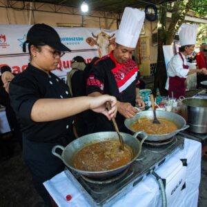 10 ide kreatif olahan daging kurban: Rendang, semur, hingga burger