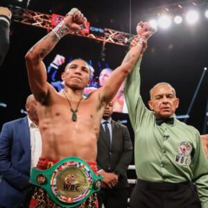 Mario Barrios Kalahkan Manny Pacquiao demi Pertahankan Sabuk WBC!