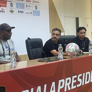 Paulinho Dihujat Netizen usai Tekel Brutal Ole Romeny, Pelatih Arema: Itu Bagian dari Pertandingan!