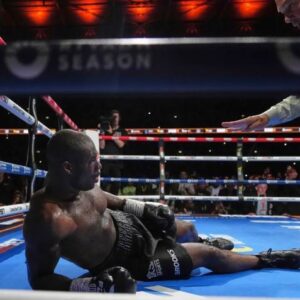 Usyk Nomor 1, Dubois Anjlok, Tyson Fury Dikecam